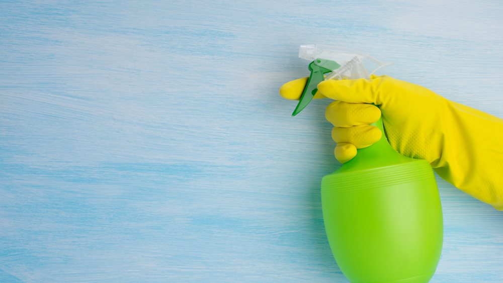Απολύμανση επιφανειών: Αλλαγή πλεύσης στις οδηγίες του αμερικανικού CDC