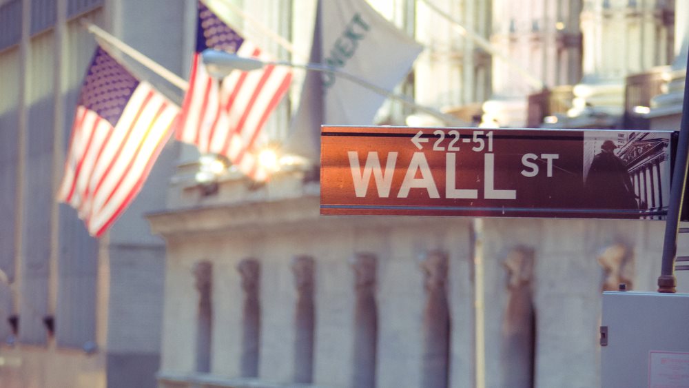Οι επενδυτές &quot;ποντάρουν&quot; στο Bremain και ανεβάζουν τη Wall Street