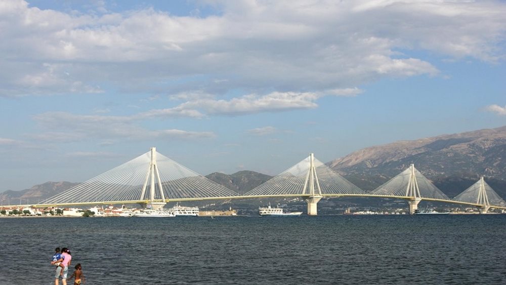 Πόσο ανθεκτική είναι σε πρόσκρουση πλοίου η γέφυρα Ρίου-Αντιρρίου