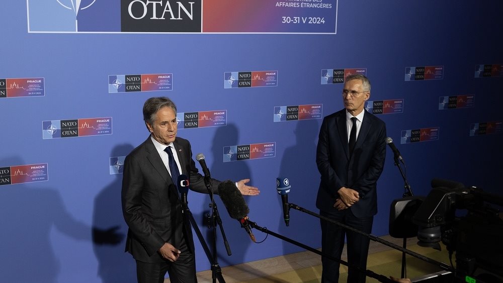 Επιβεβαίωσε ο Μπλίνκεν ότι οι ΗΠΑ ενέκριναν τη χρήση αμερικανικών όπλων εντός ρωσικού εδάφους