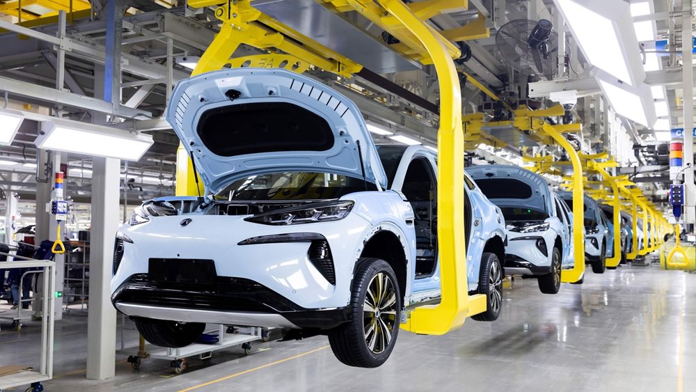 Ηλεκτρικά αυτοκίνητα: Η BYD ξεπέρασε για πρώτη φορά την Tesla σε πωλήσεις στην Ευρώπη - Στην κορυφή η VW