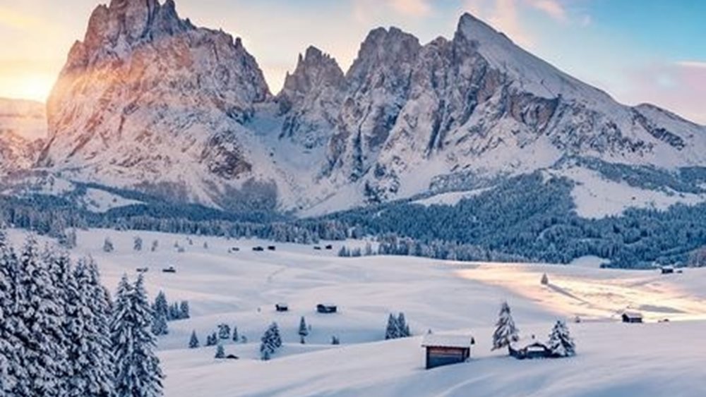 Χιονοστιβάδες στις ιταλικές Άλπεις στοίχισαν τη ζωή σε τουλάχιστον δύο ανθρώπους