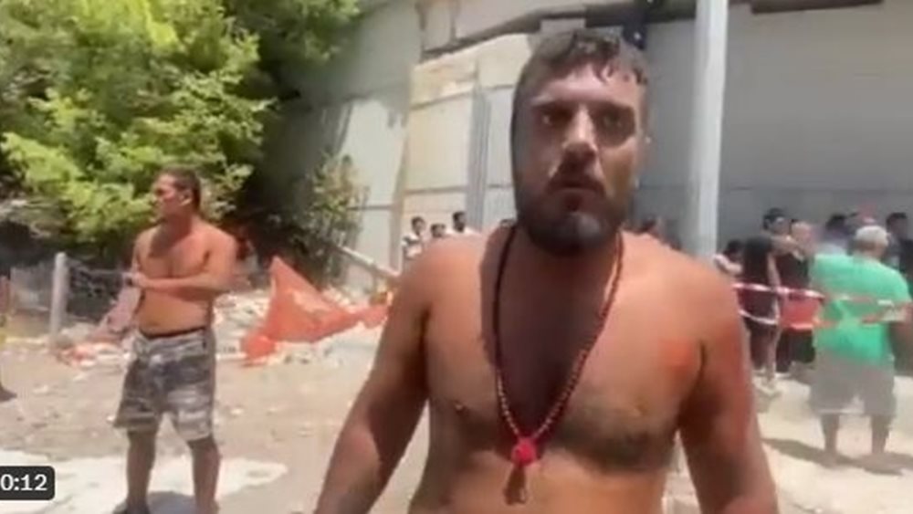 Πάτρα - Μαρτυρία Ρομά: &quot;Βγάζαμε κάτι σίδερα&quot; - Κάνει λόγο για περισσότερους νεκρούς από την κατάρρευση της γέφυρας