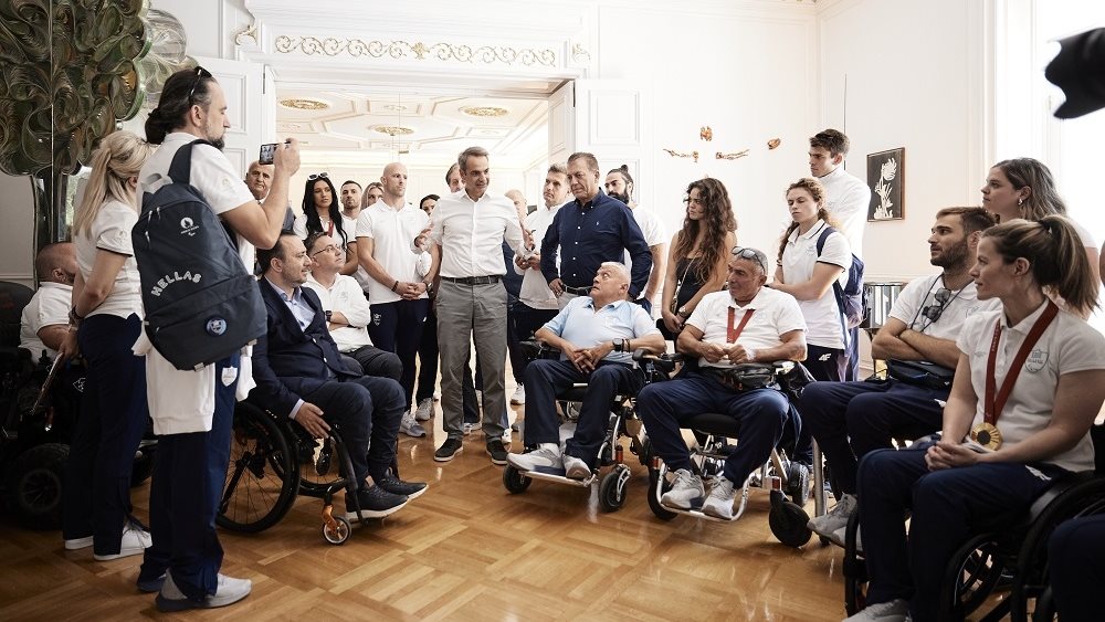 Συνάντηση Μητσοτάκη με τα μέλη της ελληνικής αποστολής στους Παραολυμπιακούς Αγώνες 2024