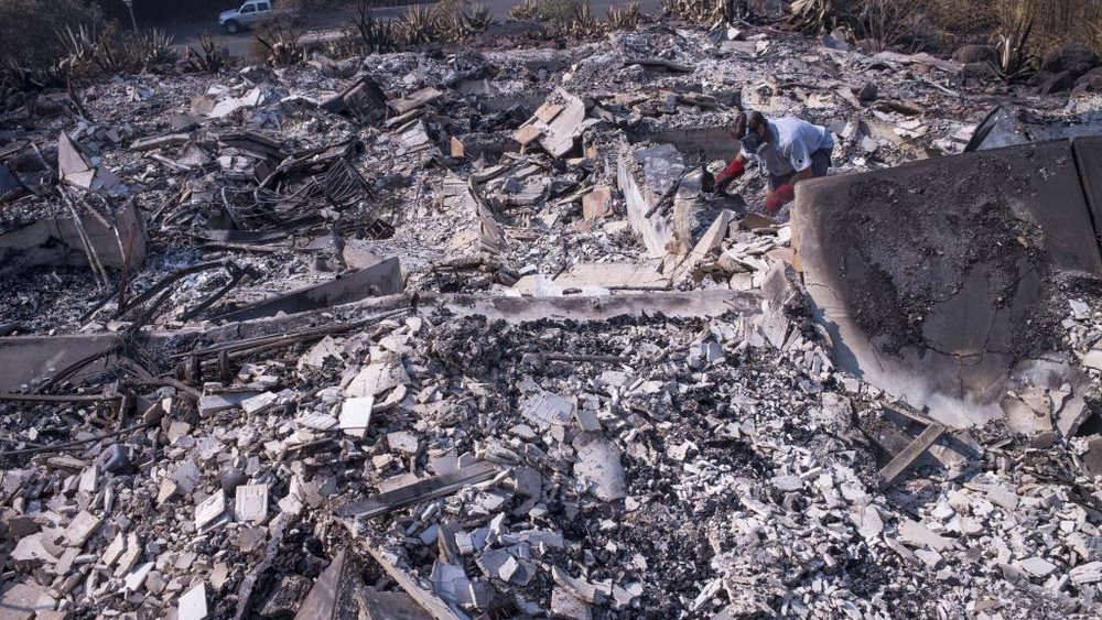 Ο κορονοϊός αποκάλυψε ανάγλυφα την παρακμή της Αμερικής