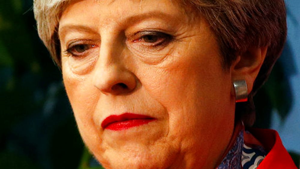 Brexit: Ελιγμοί, παροχές και στο βάθος... χάος