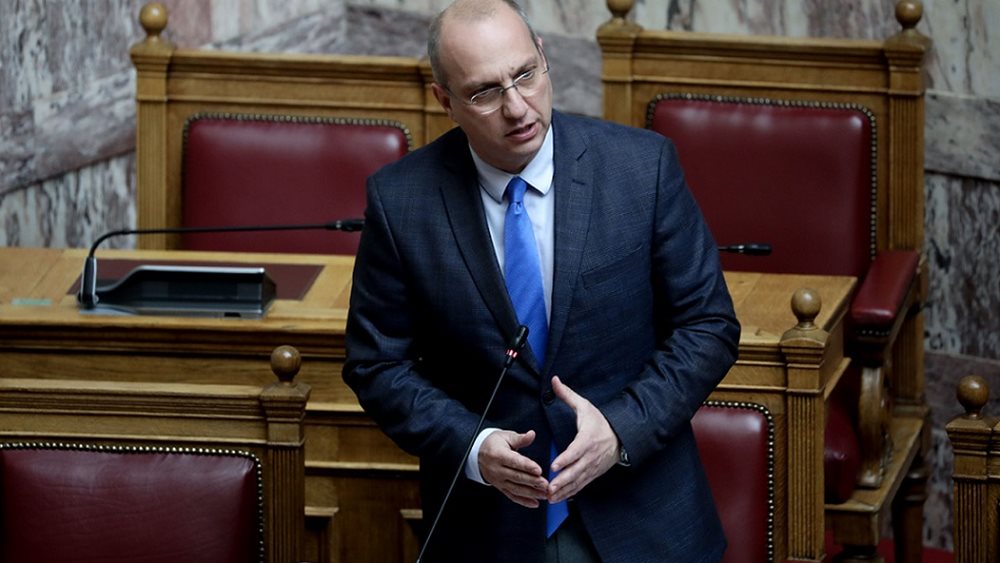 Γ. Οικονόμου: Μυθολογία στον άξονα του σκοταδισμού οι αντιδράσεις για τις νέες ταυτότητες
