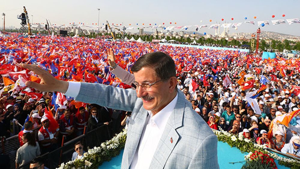 A. Davutoglu: Κέρδισαν η χώρα και η δημοκρατία