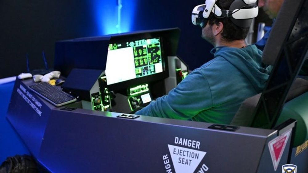 Προσομοιωτές F-16 και F-35 για το κοινό στο Σύνταγμα ενόψει της γιορτής της Πολεμικής Αεροπορίας