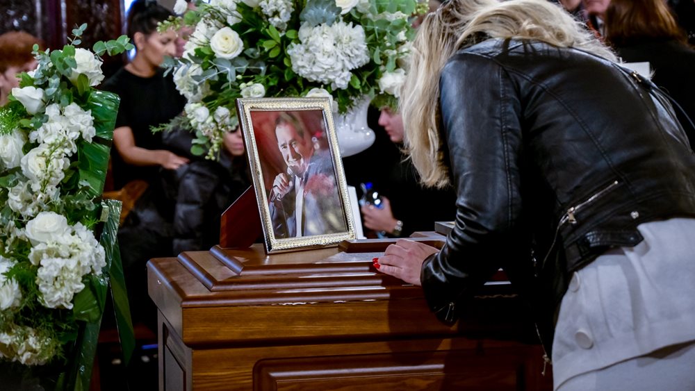 H Θεσσαλονίκη είπε το &quot;ύστατο χαίρε&quot; στον Βασίλη Καρρά