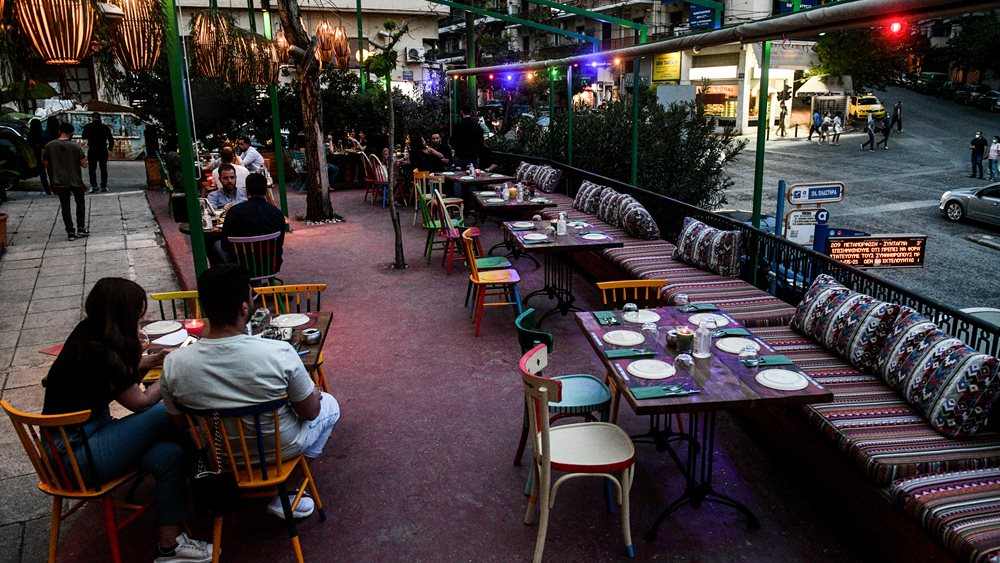 Ελεύθερη η μουσική στην εστίαση, ωράριο μέχρι τη 1.30, γάμοι με 200 άτομα - Το απόγευμα οι ανακοινώσεις