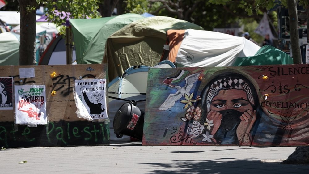 ΗΠΑ: Η αστυνομία διέλυσε καταυλισμούς φιλοπαλαιστίνιων ακτιβιστών σε ΜΙΤ και Πανεπιστήμιο της Πενσιλβάνια