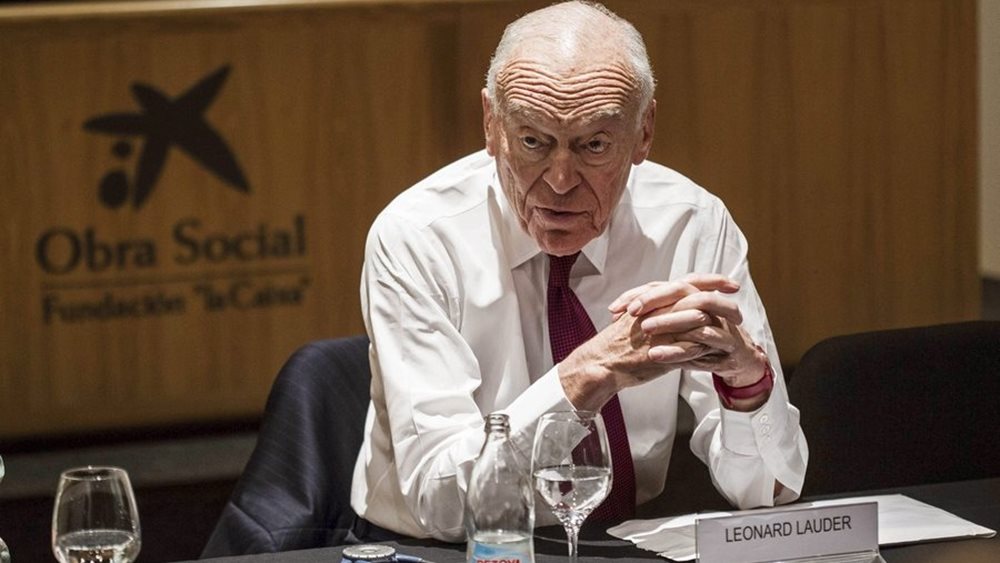 Ποιος ήταν ο Leonard Lauder, επί δεκαετίες ισχυρός άνδρας της Estée Lauder, που απεβίωσε στις 14 Ιουνίου