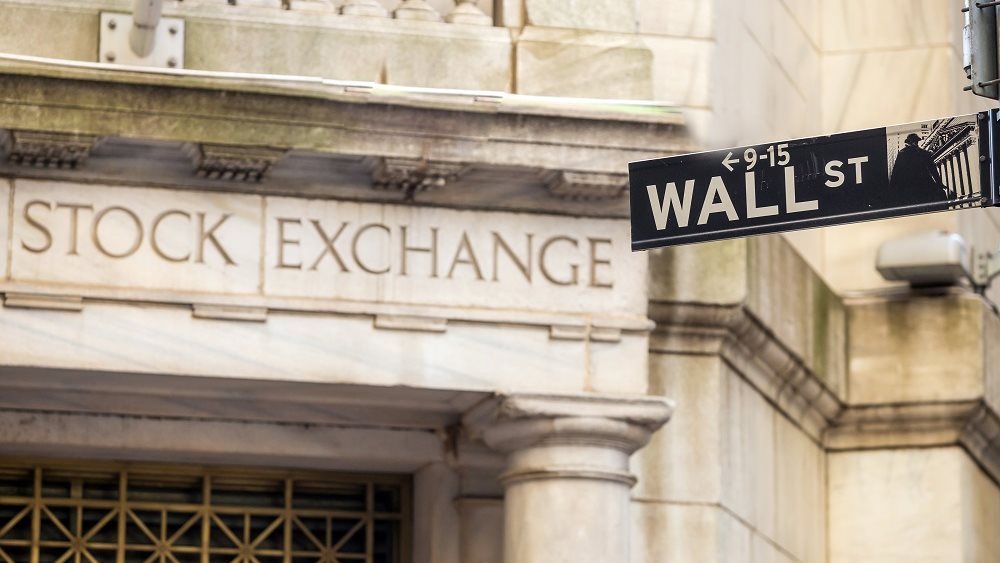 Κέρδη για τον Dow, με ώθηση από τη συμφωνία της ΕΕ και τα εταιρικά αποτελέσματα