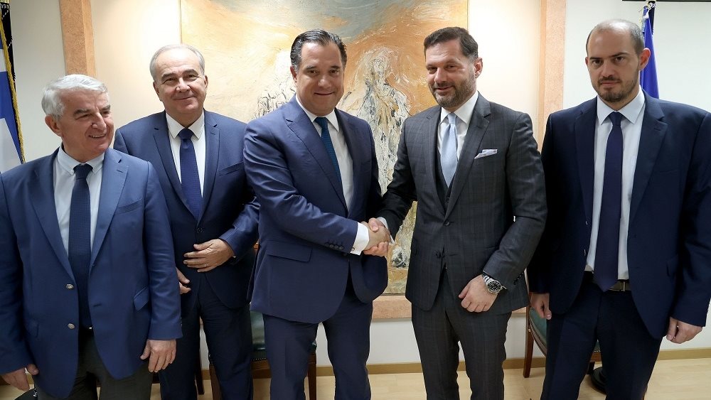 Έπεσαν οι υπογραφές στη συμφωνία εξυγίανσης των Ναυπηγείων Ελευσίνας