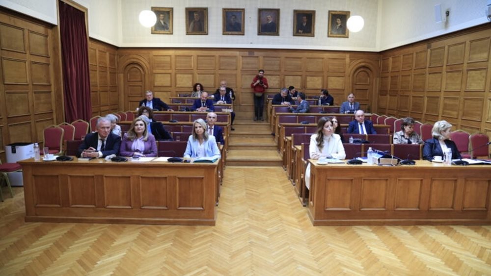Προανακριτική Επιτροπή: &quot;Ναι&quot; της πλειοψηφίας σε ποινική δίωξη Χρ. Τριαντόπουλου για παράβαση καθήκοντος