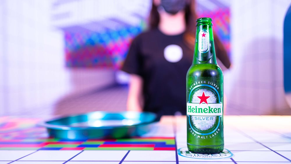 Heineken: Αυξήθηκαν 20% τα έσοδα στο τρίμηνο