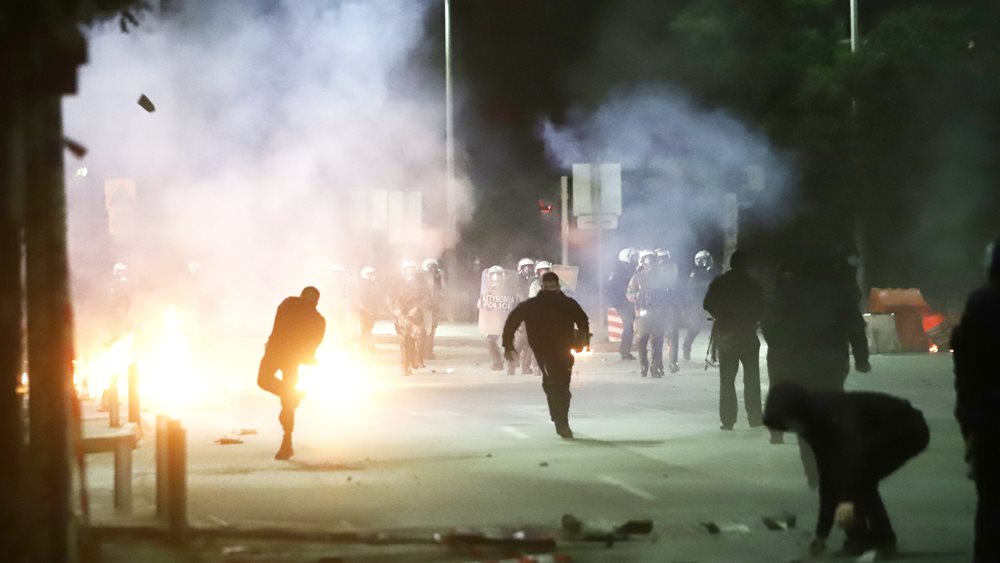 Θεσσαλονίκη: Προσαγωγές 17 νεαρών ατόμων στην Τούμπα