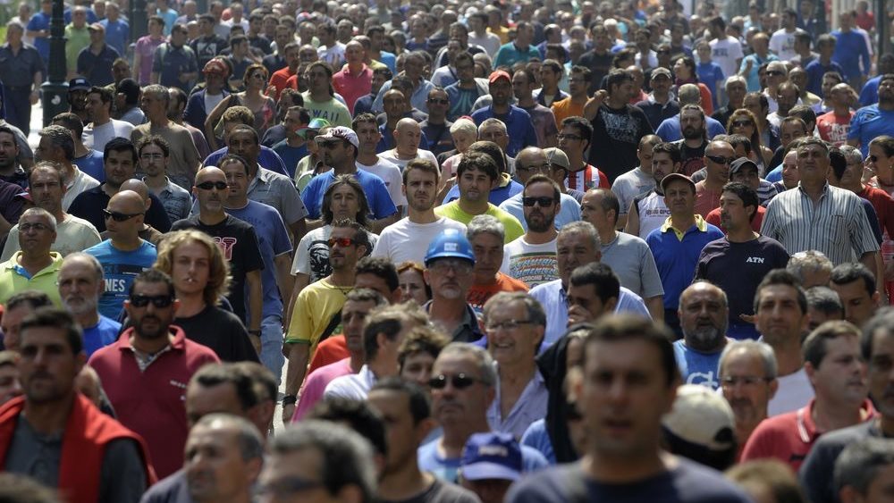 Η ταχεία αποκλιμάκωση της ανεργίας στην Ισπανία σε κίνδυνο από τη συμμαχία Σάντσεθ - Podemos