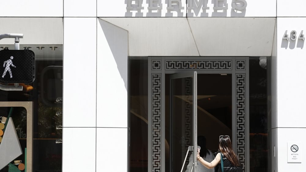 Hermès: Η αδύναμη ζήτηση στην Κίνα έπληξε τις πωλήσεις α&#39; τριμήνου