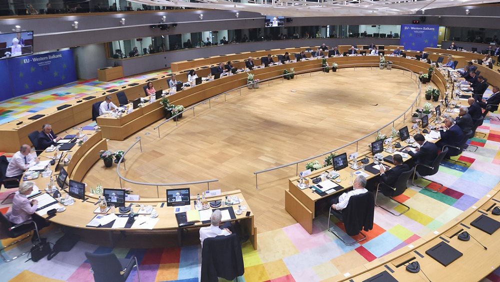 ΕΕ: Ουκρανία, μεταναστευτικό, οικονομία και Κίνα στην ατζέντα της Συνόδου Κορυφής