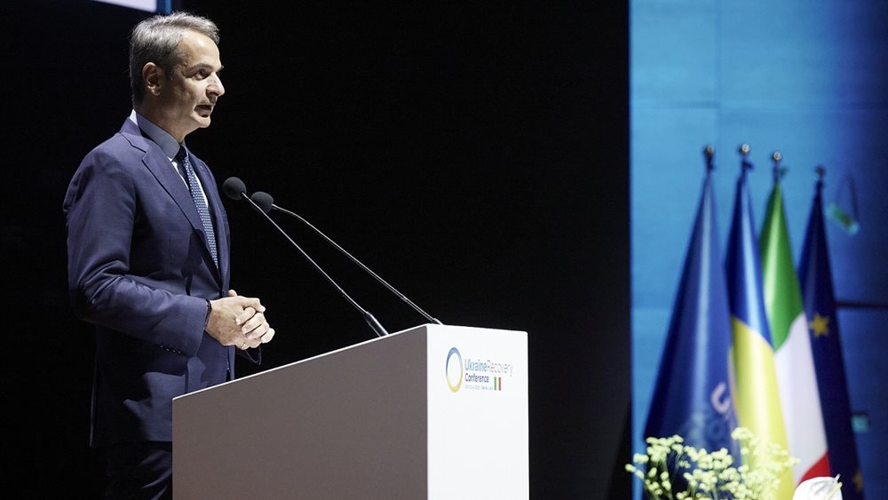 Κυρ. Μητσοτάκης: "Η Ελλάδα στέκεται σταθερά στο πλευρό του λαού της Ουκρανίας"