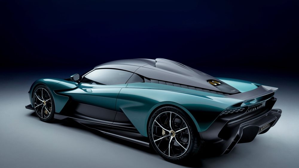 H Aston Martin γίνεται ηλεκτρική με τεχνολογία της Lucid