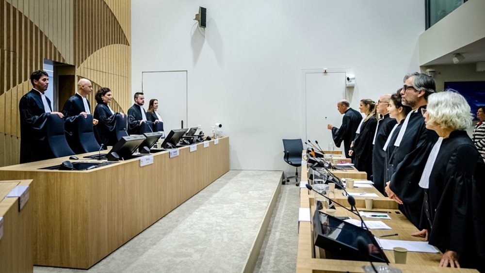 Ολλανδία: Ρώσος πρώην υπάλληλος της ASML κατηγορείται για κλοπή πνευματικής ιδιοκτησίας