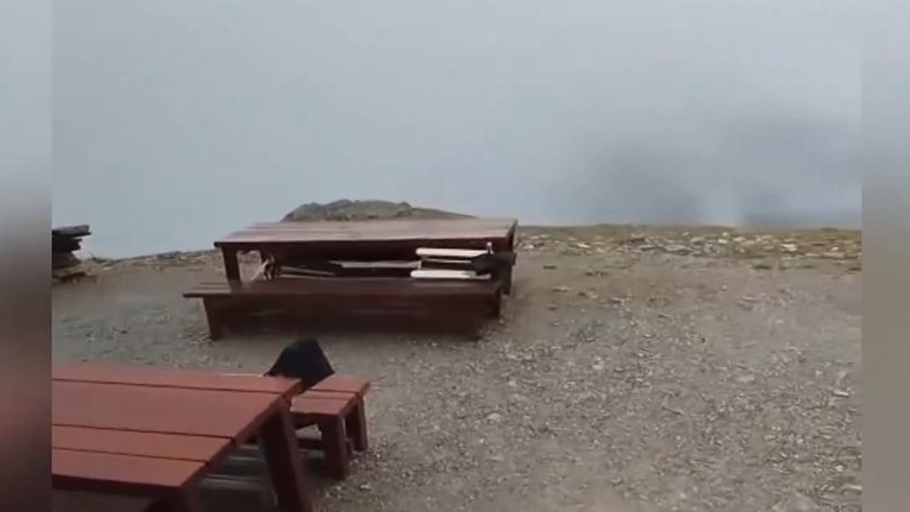 Όλυμπος: Έπεσε το πρώτο χιόνι