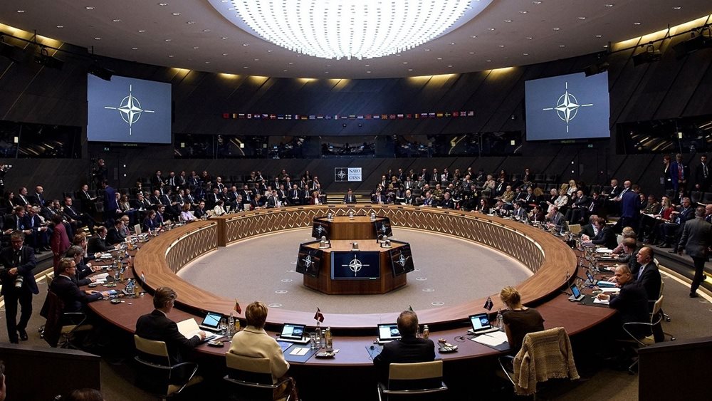 Οι χώρες του ΝΑΤΟ υπόσχονται πάνω από €1 δισ. σε στρατιωτική βοήθεια προς την Ουκρανία