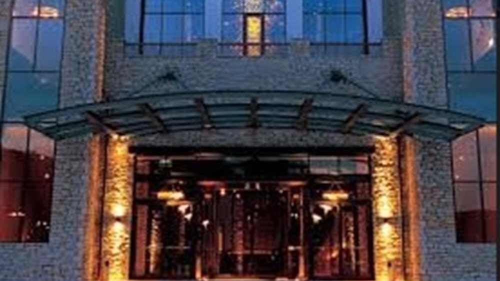 Οι 42 ώρες που ανέβασαν το Mont Parnes ξανά (;) στο βουνό