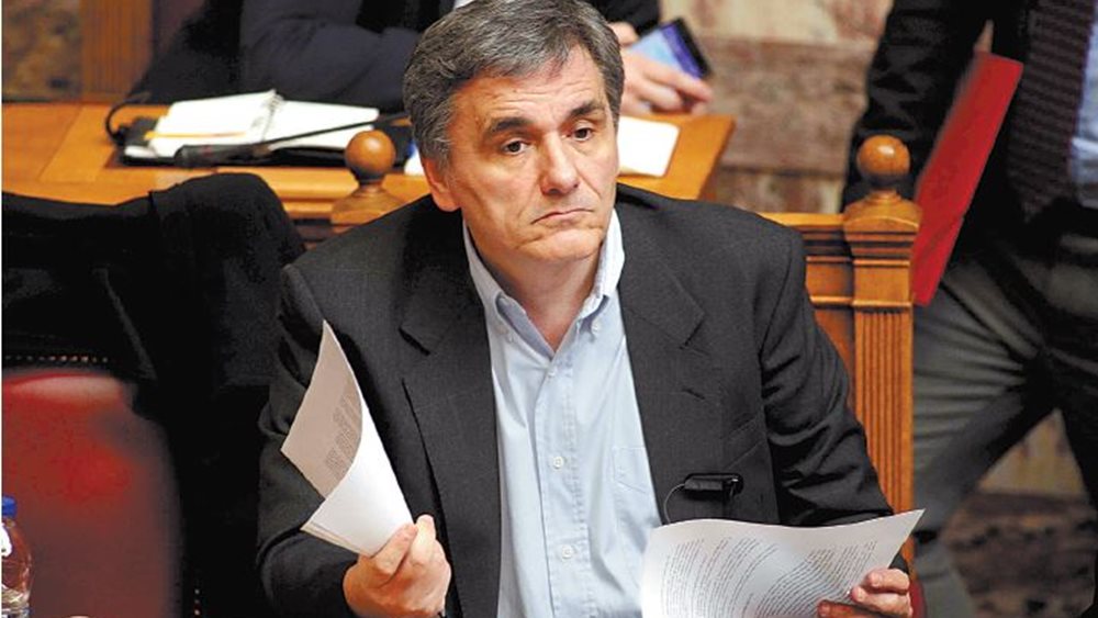 Γκρίνια Τσακαλώτου για τηλεοπτικές άδειες και συντονισμό κυβέρνησης
