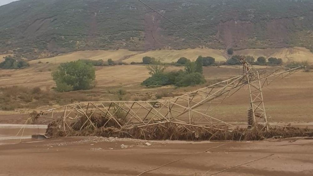 ΑΔΜΗΕ: Πτώση δυο πυλώνων εξαιτίας της διάβρωσης του εδάφους στη Θεσσαλία - Κανένα πρόβλημα στη λειτουργία του Συστήματος