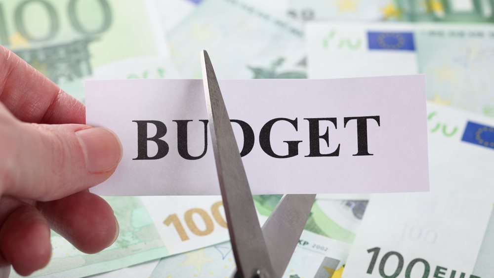 Προϋπολογισμός: Μείωση δαπάνης για υγεία και παιδεία το 2019 με τα μέτρα Τσίπρα