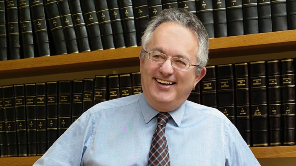 Ν. Αλιβιζάτος: Εκπλήσσομαι ότι δικαστικοί λειτουργοί χαρακτήρισαν αντισυνταγματική την απαγόρευση