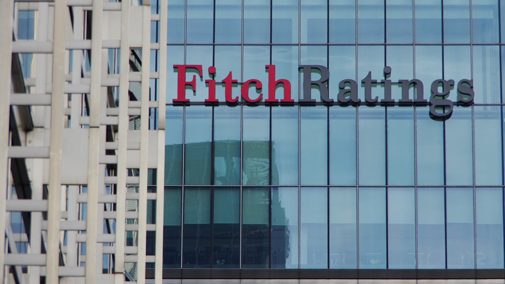 Fitch: Δραματικές οι επιπτώσεις στην οικονομία από την κλιμάκωση του εμπορικού πολέμου