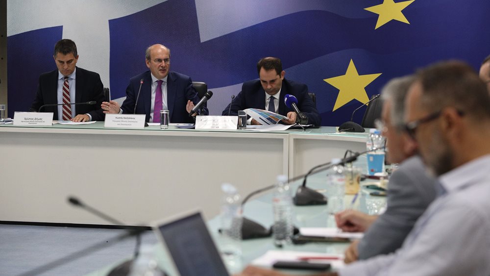 ΥΠΕΘΟ: Ερωτήσεις και απαντήσεις για τις 12 αυξήσεις αποδοχών και 12 μειώσεις φόρων
