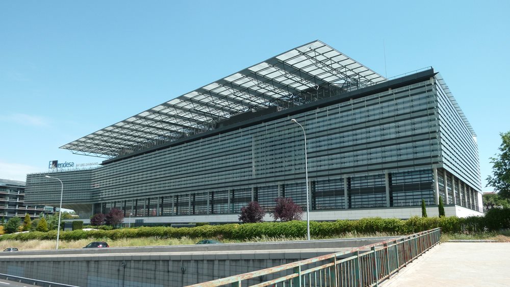 Η ισπανική Endesa σχεδιάζει επενδύσεις 9,6 δισ. ευρώ έως το 2027 - Με έμφαση στα δίκτυα