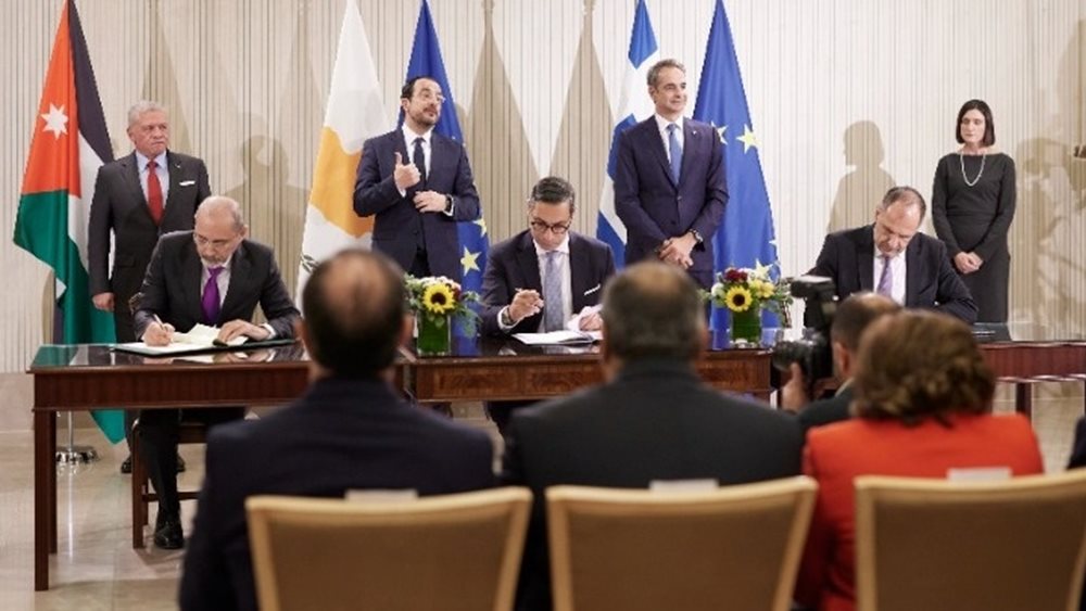 Τρία μνημόνια συνεργασίας υπογράφηκαν μετά την 4η Τριμερή Σύνοδο Ελλάδας - Κύπρου - Ιορδανίας - Τι αφορούν