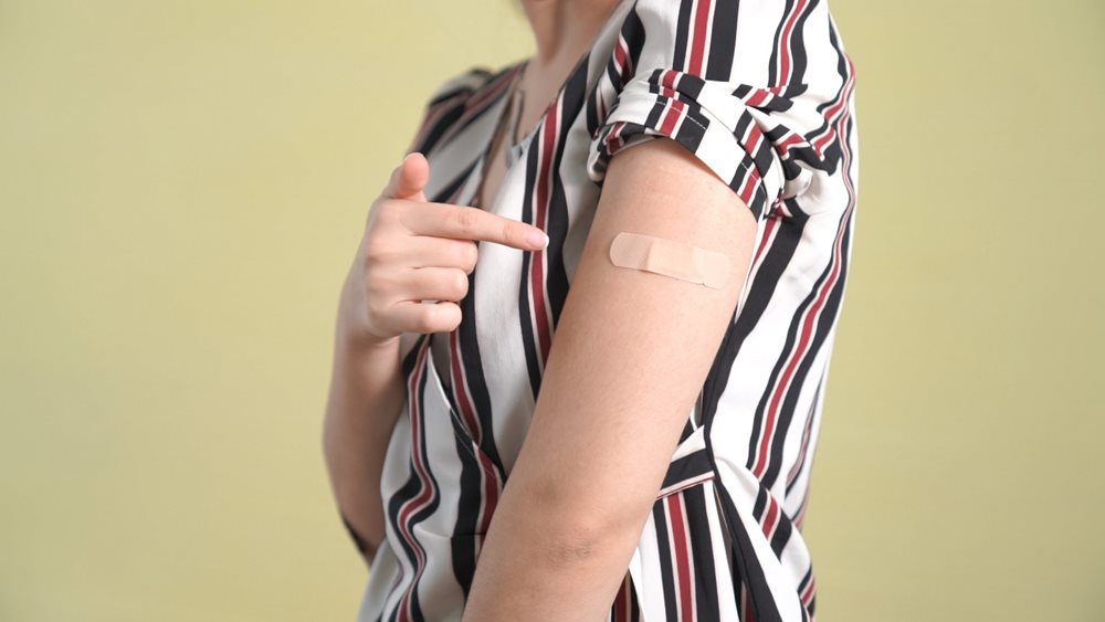 FDA: Έγκριση για booster δόση στους νέους 16 και 17 ετών