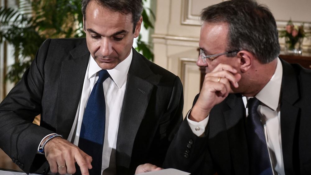 Τον Δεκέμβριο οι αποφάσεις για πρόσθετες παροχές εντός του έτους - Τα σενάρια στο τραπέζι