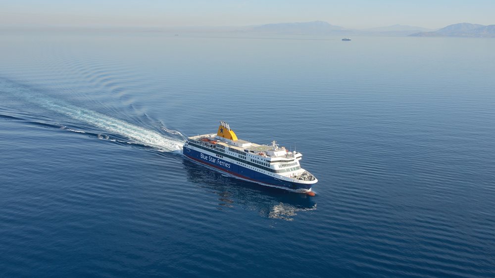 Το καλοκαίρι γυρίζει σελίδα με τις Blue Star Ferries