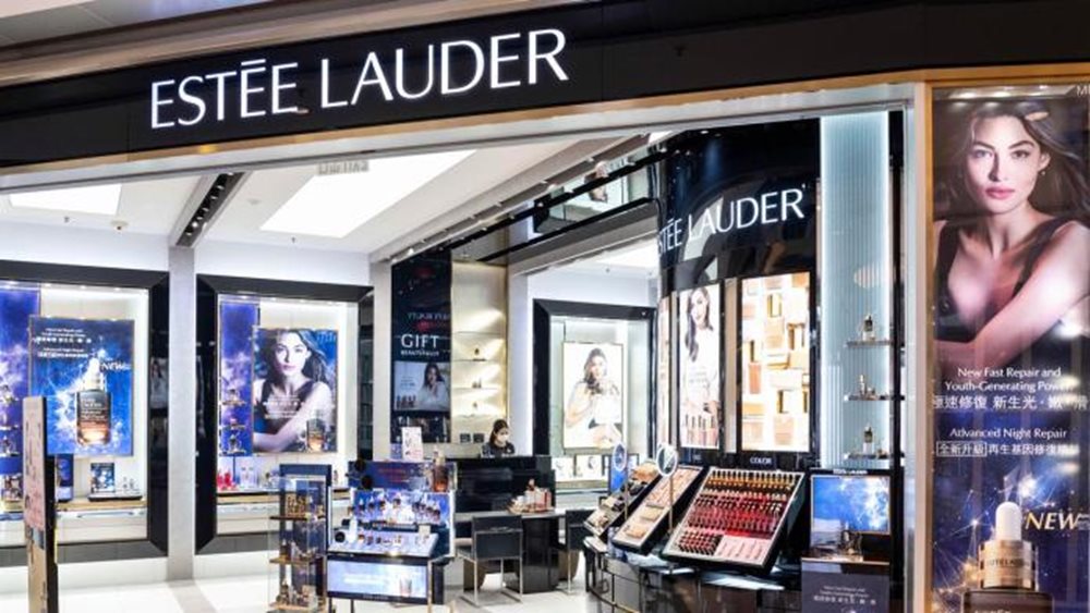 Estee Lauder: Μειώνει το προσωπικό κατά 3-5% - Ράλι 17% η μετοχή