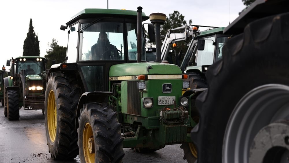 Αγροτικές κινητοποιήσεις: Χιλιάδες τρακτέρ στους δρόμους - Ο &quot;χάρτης&quot; των μπλόκων σε ολόκληρη τη χώρα