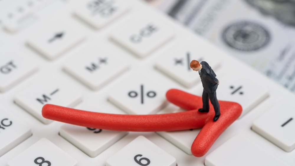 Προβλέψεις ΟΟΣΑ για την Ελλάδα: Ύφεση έως 9,8%