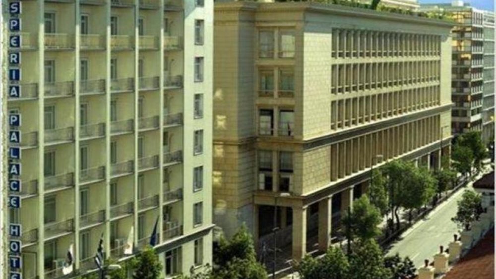 Παράταση στην κατάθεση προσφορών για το Esperia Palace​​​​​​​