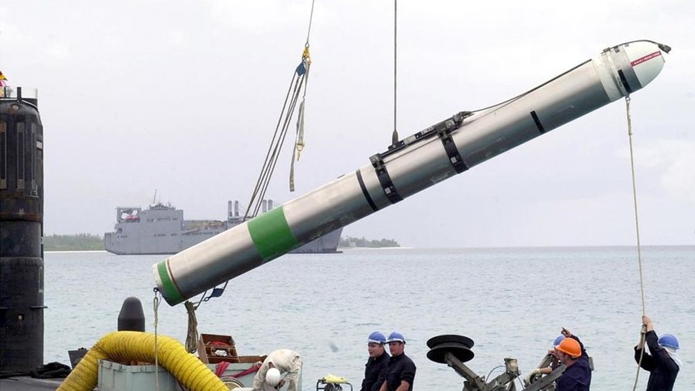 Κυρώσεις ή Tomahawks; Τι θα πείσει τον Πούτιν