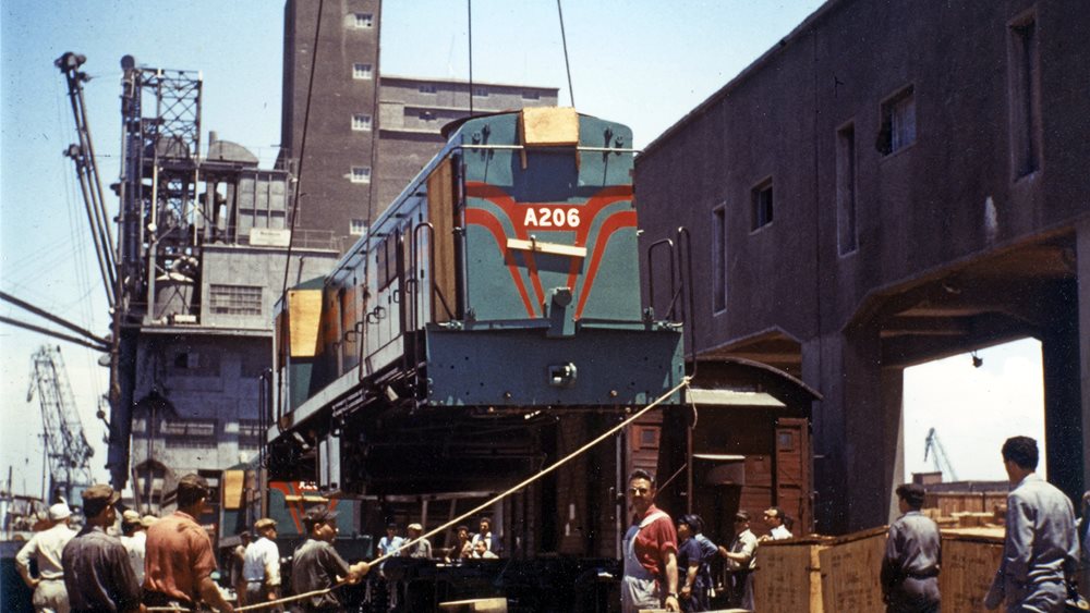 Την Δευτέρα 3/11 η παρουσίαση του νέου βιβλίου του Αχιλλέα Χεκίμογλου για τον ελληνικό σιδηρόδρομο &quot;Αιχμάλωτοι στις Ράγες&quot;