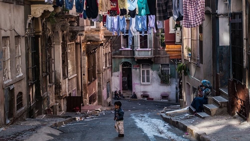 Τουρκία: Το νέο όριο φτώχειας είναι τρεις φορές πάνω από τον κατώτατο μιθό που ανακοίνωσε ο Ερντογάν