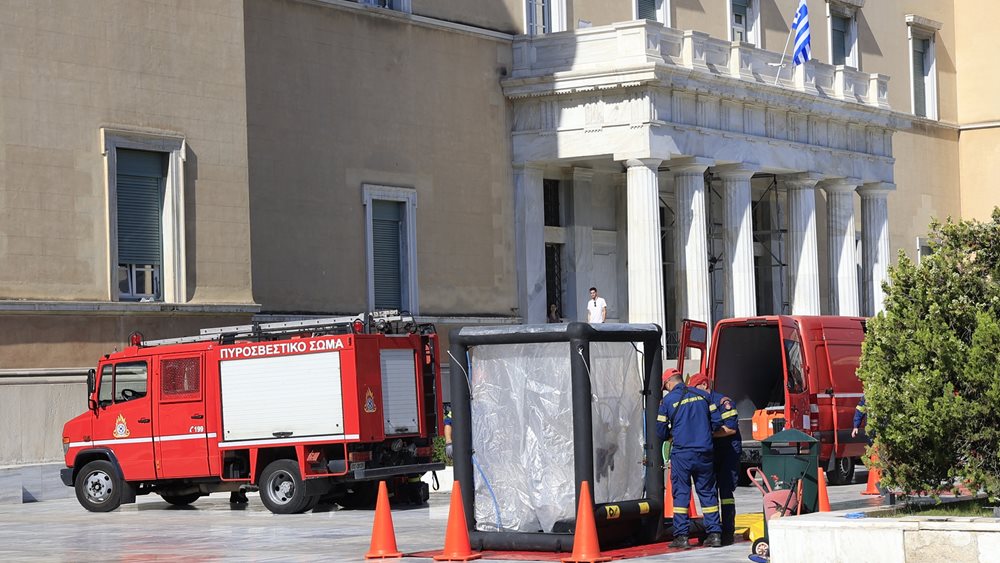Λήξη συναγερμού στη Βουλή για ύποπτο φάκελο: Ρώσος αποστολέας με παραλήπτη τον Κυριάκο Μητσοτάκη - Δεν είχε σκόνη